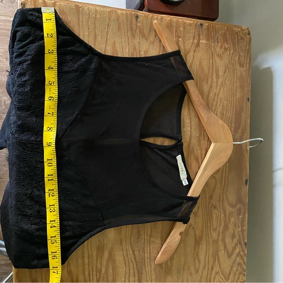 🖤 🌞Super Cute Summer Jumpsuit 🌞 🖤 - Picture 5 of 8